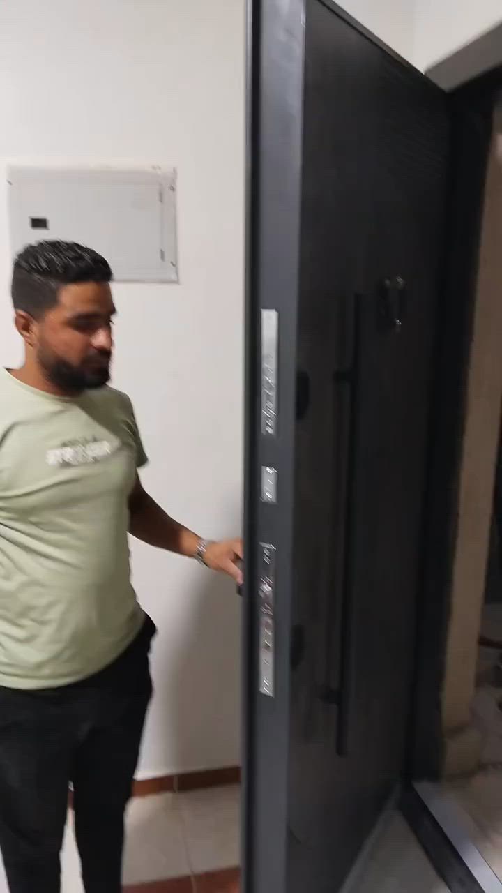 من أعمالنا لأحد عملائنا الكرام  في توريد وتركيب الابواب المصفحه 
الثقه والامان شعارنا❤
ابواب غرف تركي و مصفحه 

في معرض امان.  راحتك وامانك اولوياتنا💪

 بنقدم لك احدث الموديلات في الابواب المصفحه والأبواب الداخلي بافضل الاسعار 
 الباب بس مش بيحميك ده بيكمل ديكور بيتك بزوج عالي واناقه
 تركيب خلال 3 ساعات  من التعاقد
  بسرعه واحترافيه
 يوجد لدينا فنيين على اعلى مستوى
 ‏خدمة ما بعد البيع ￼📞
010 92013053 
01034235119


**إذا كنت صاحب هذا الإعلان وتريد حذفه لأي سبب، رجاءا أرسل رسالة إلى الدعم الفني**