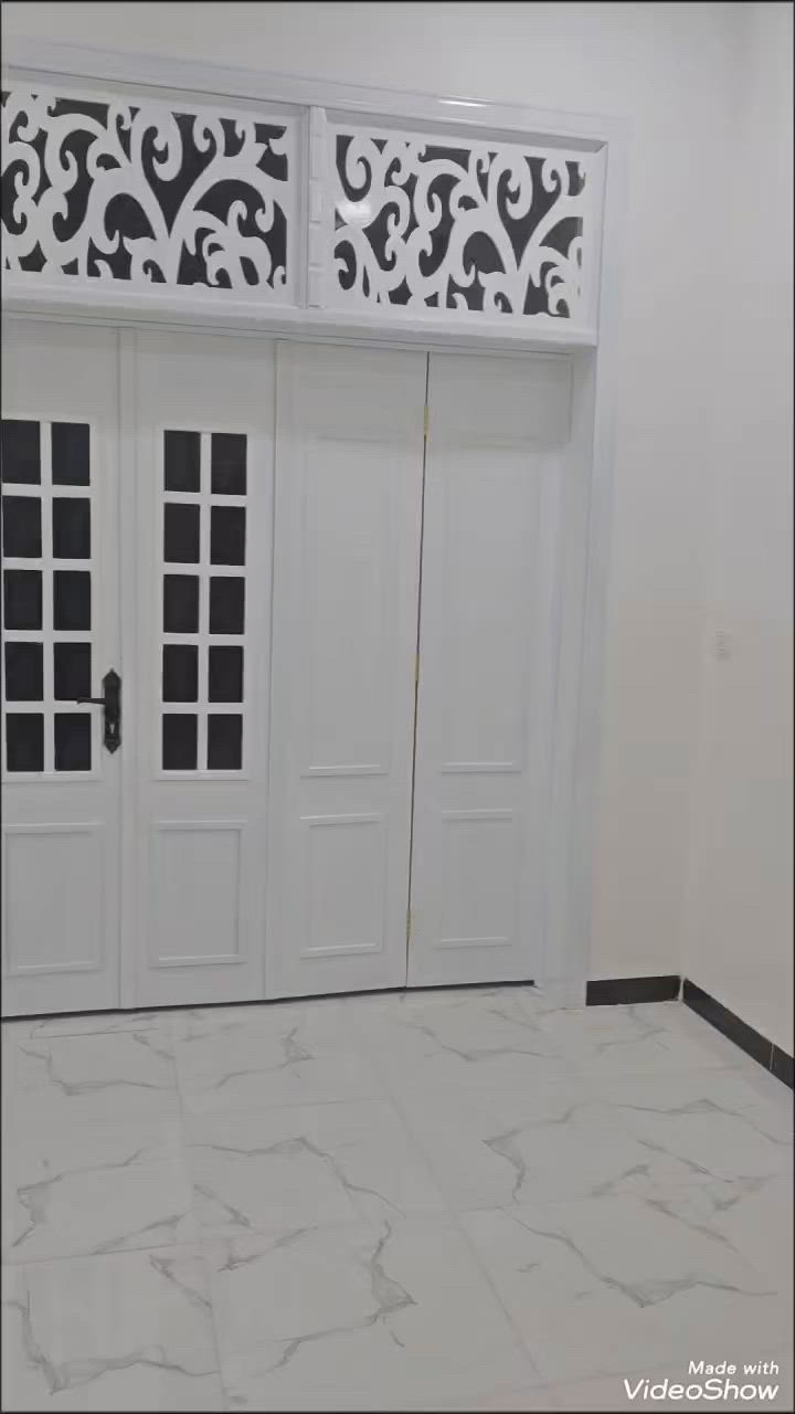 تم بعون الله
تنصيب باب دفتري سلايد لون ابيض +ملبن تغليف موديل تركي+سي ان سي +اضاءة +جام اسود 
من معمل ونجاره القيصر
 يعلن معمل ونجاره القيصر عن عمل كافه انواع الابواب بكافه الالوان والموديلات زورونا تجدون كل مايسركم العنوان الشارع العام مقابل عصائر ابو رامي للاستفسار الاتصال بالرقم 
*********** مكرم القيصر 
حسان الدوري

