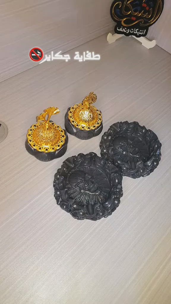 جمالها بـ تفاصيلها! 💀✨
​تعبت من الأشكال التقليدية؟ وفرنالكم طفاية السكاير "أم الجماجم" المصنوعة يدويًا بالكامل وبكل حب. هذي مو مجرد طفاية، هذي قطعة فنية وتحفة تضيف لمسة مميزة لمكانك. 🎨👌

​التميز: قطعة فريدة وخاصة ببيجنا وبس، يعني مستحيل تلقى مثلها بالأسواق! 😉

​السعر: 3 آلاف دينار فقط!

​التوصيل: متوفر لكافة محافظات العراق 🚗

​تميز باقتناء قطعة فريدة تعبر عن ذوقك الخاص. للحجز والطلب، راسلونا على الخاص

#طفاية_جكاير #قطع_فريده #تحفه_فنيه #الديوانيه


**إذا كنت صاحب هذا الإعلان وتريد حذفه لأي سبب، رجاءا أرسل رسالة إلى الدعم الفني**