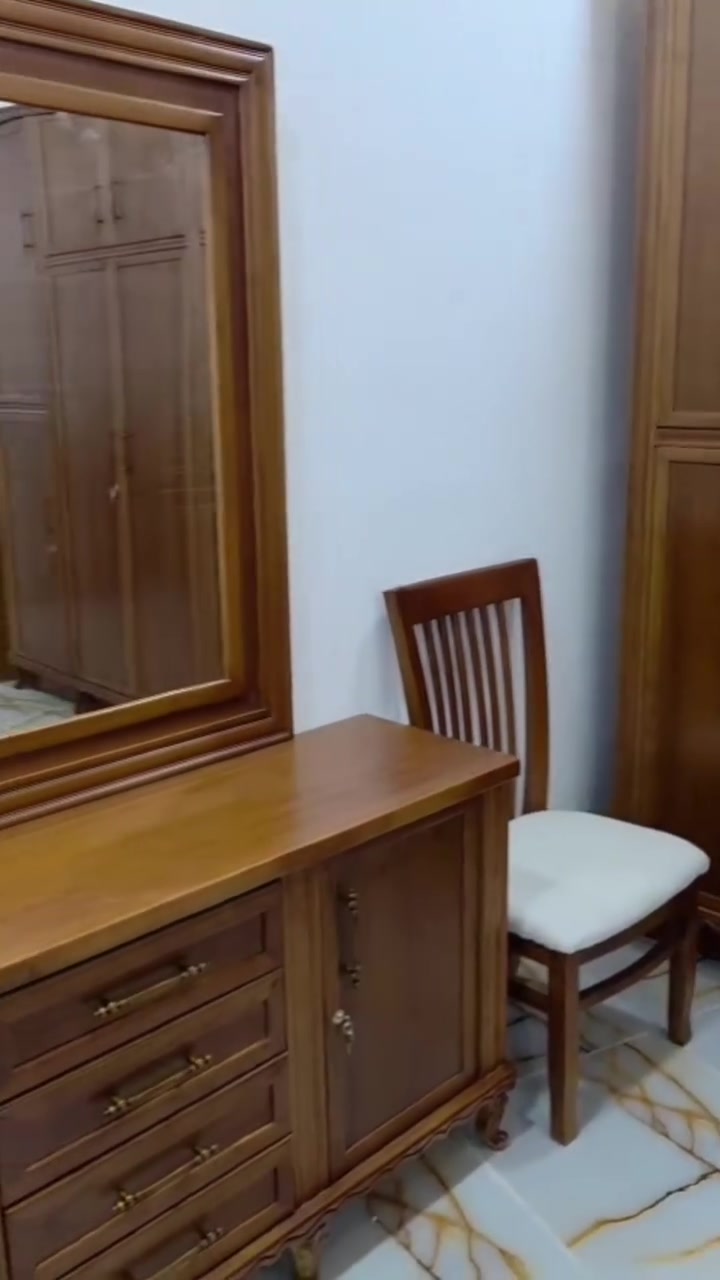 معمل نجارة القمه
ورشة الفرشاة الذهبية لصبغ الموبيليا بأنواعها
الأنبار - هيت -الزهور الأولى قرب متنزة الزهور
هاتف ***********
واتساب
عمر جلود
صبغ لون بندقي مطفي من شركة رينر
غرفه حطاطه 
للأستفسار واتساب
***********
