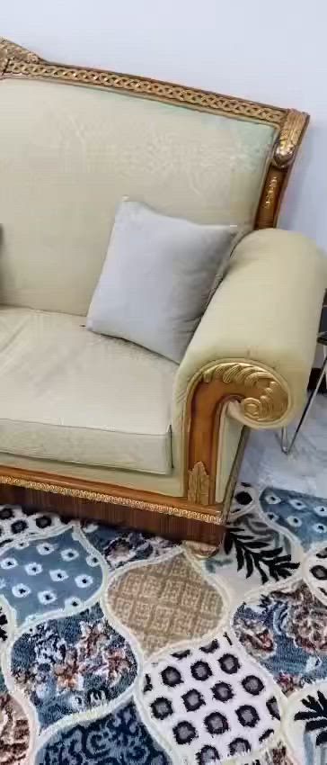 السلام عليكم تخم قنفات كلاسيك شبه ملكي.
 حفر خشب زان 
 تخم استقبال فخم.
 قماش ديباج/جاكار درجة أولى.
للبيع السعر 600وقابل للتفاوض
مكاني بغداد الزعفرانيه


**إذا كنت صاحب هذا الإعلان وتريد حذفه لأي سبب، رجاءا أرسل رسالة إلى الدعم الفني**