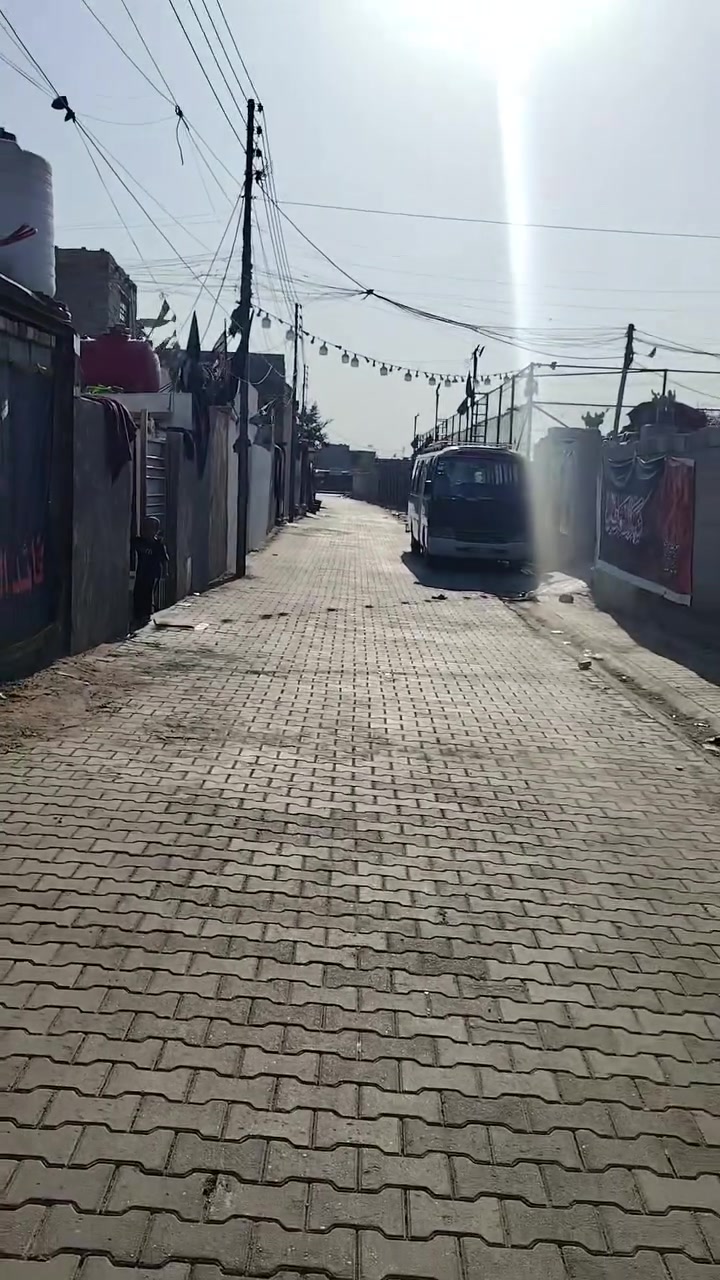 بيت للبيع العماري قطاع 5 (شارع الملعب) 
المساحه 200 متر 
خدمات كامله مي 3 خطوط  خير من الله 
كهرباء مجاري سحب جاهز من كلشي 
 

السعر خاص الشراي يتصل وبالخدمه ***********
