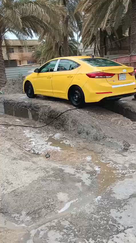 السلام عليكم الانتر للبيع موديل ١٧ أمريكي حادث فقط باب الخلفي امبدل ابلادي رقم انكليزي بسمي الاتصال على الرقم***********
