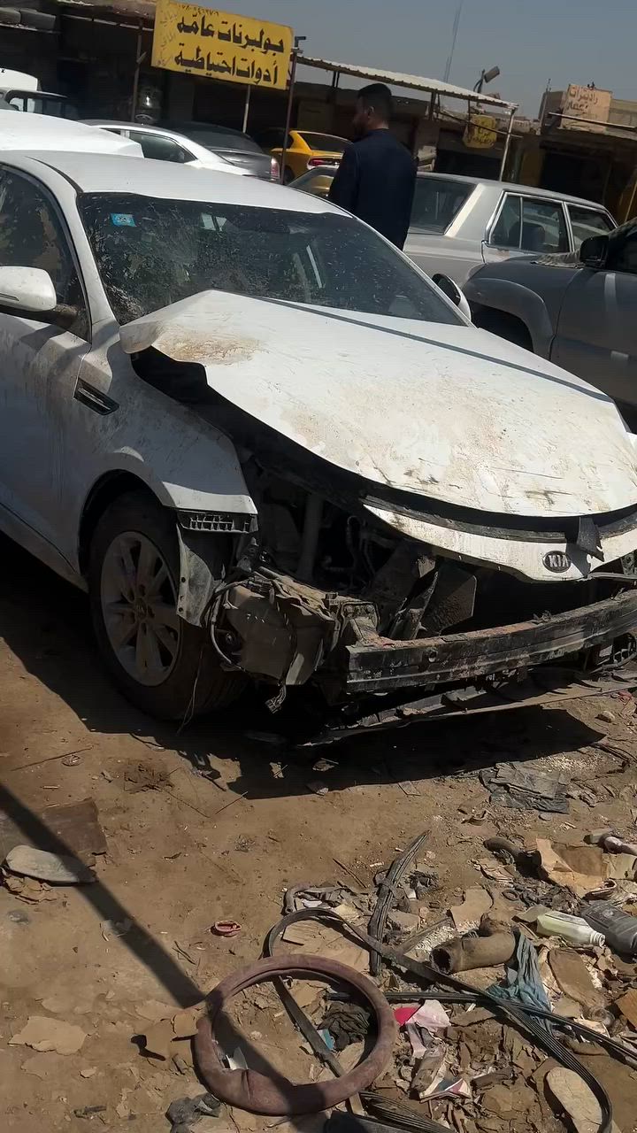 اوبتيما موديل2015 خليجيه قبل الحادث جانت مكفوله 
البيبان والقماره والتكم والجاملغات الاماميه كلهن سليمات 
رقم بغداد انكليزي كير ومحرك سليمات ايرباكات كلها سليمه 
سعرها 82 وبيها مجال بسيط 

مكاني ناصريه سوق الشيوخ 
***********
