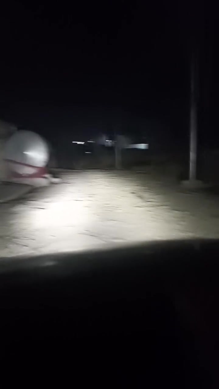 لايت زينول عالي وناصي ابيض شرط الصلي مو تجاري بس ليشدو يعيرو لن مو معير واحد فوك واحد جوه سعر من الخير 30 الف وشرط انطي الصلي رقم الهاتف ***********
