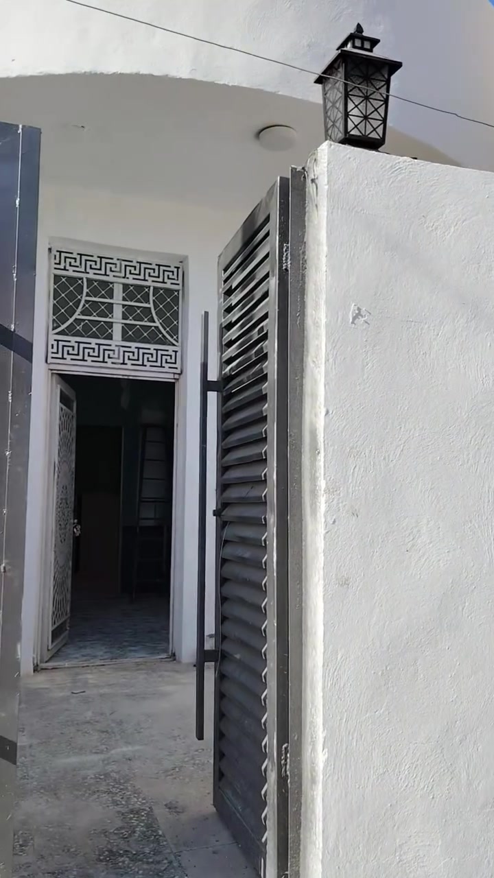 دار للبيع طابو صرف المساحة ١٠٠ متر طابقين 
العنوان المسيب صوب البوحمدان تحديدا حي الزهراء
داخل شارع أسواق سيف ثاني شارع خلف ثامر ذيبان 
الدار بناء طابوك كونكريت مسلح 
مكوناته /استقبال /غرفة ٢/صحيات داخل وخارج /مطبخ/صالة /منور
موقع مميز وخدمات كاملة السعر مع التقفيل ٩٥ بدون ٩٠
للاستفسار أكثر الاتصال ***********
