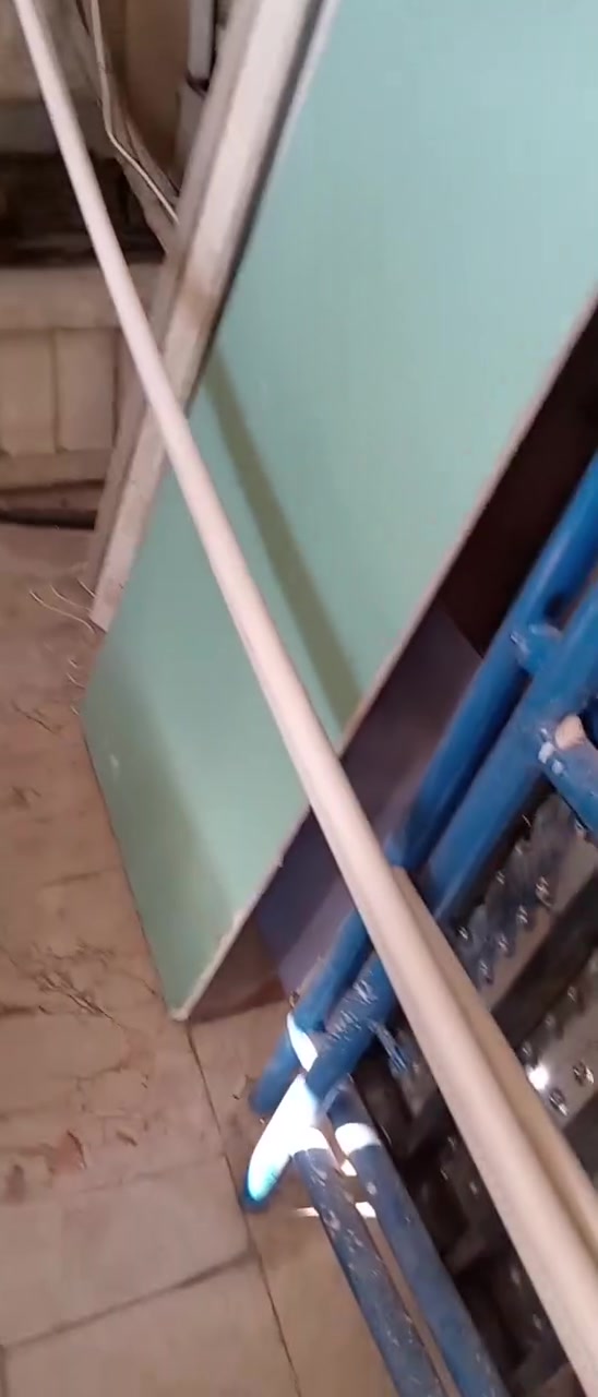 سبورتج ١٢ خليجي كوري
بدون صبغ 120 بيه مجال
باسمي. بغداد الغزاليه
***********
مري شفط اشاره بلمري
سياره بلادي.. مع السونار
