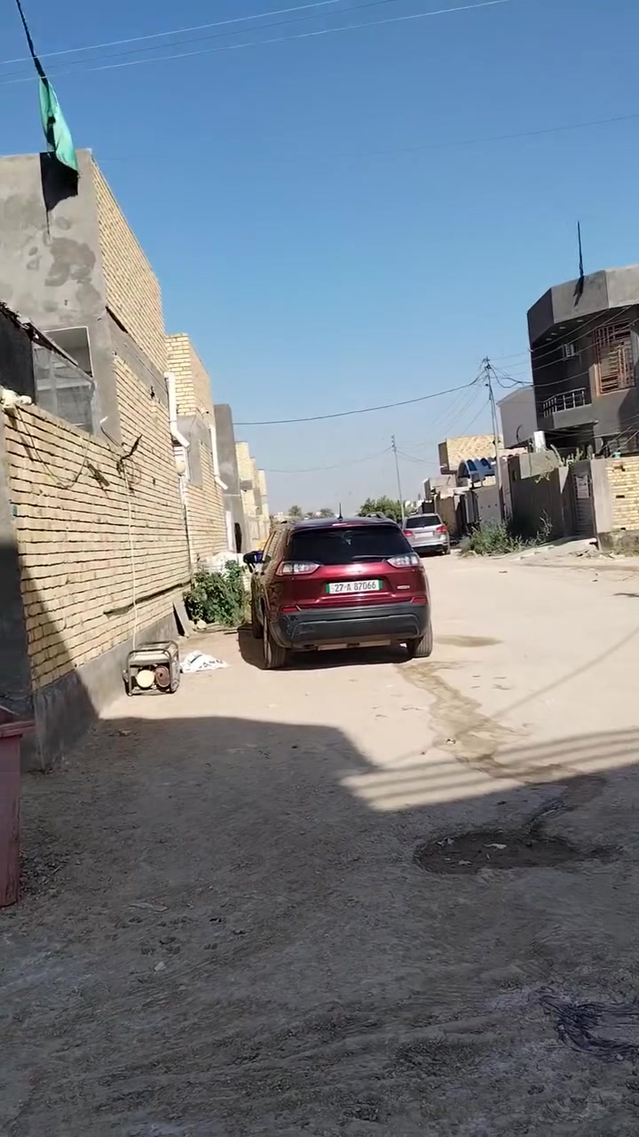 بيت للبيع مساحه ٢٠٠متر طابو اسهم ركن شارع ١٠ متر قرب مجمع الاطباء شارع أبو تحسين الصالحي منطقت الحسينيه قرب مستشفى التركي للاستفسار ***********
