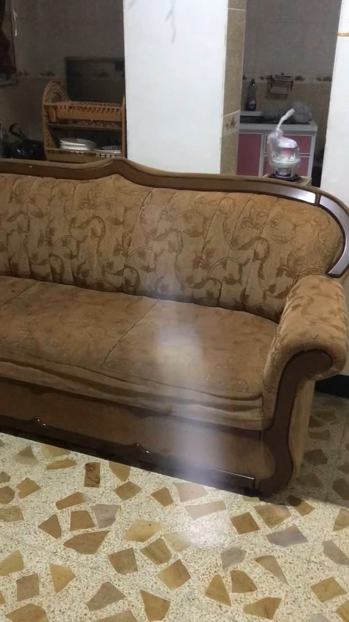 السلام عليكم 
طاخم لبيع 
٤ صغيرة ٢كبيرة
مكان موصل مزارع الحدباء 
***********
السعر 100 وبيها مجال
