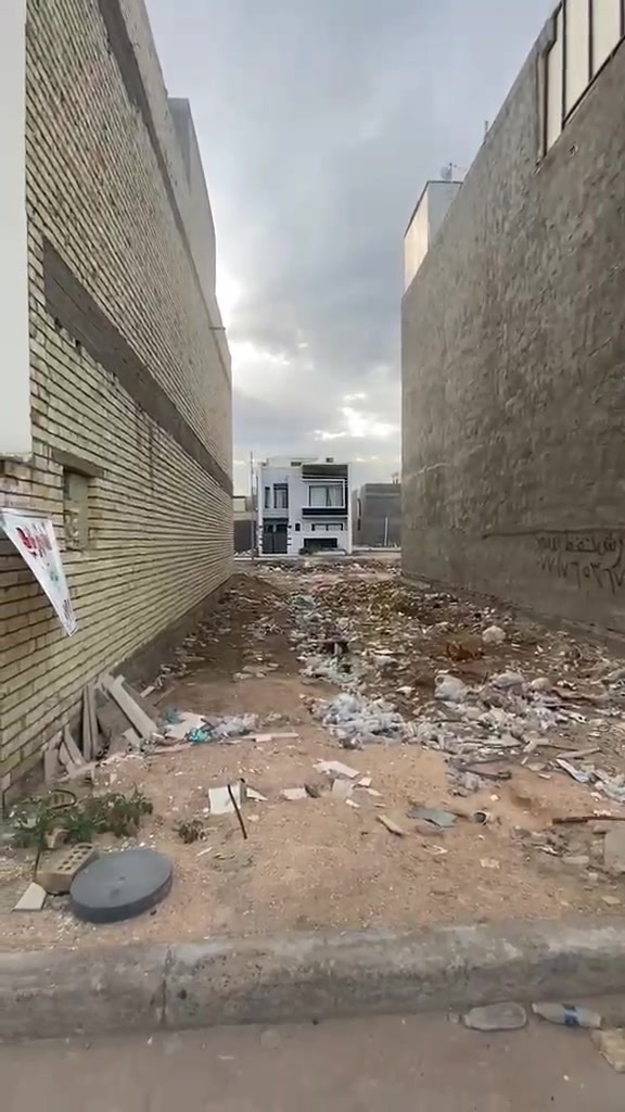 قطعة أرض للبيع زراعية بالدورة، الموقع: حي دجلة، گرارة، شارع 25.

المساحة: 100 متر، الواجهة 6.5 متر، النزال 16 متر.

السعر: 85 مليون دينار عراقي.

للإستفسار التواصل خاص أو عبر الواتسآپ:

***********
