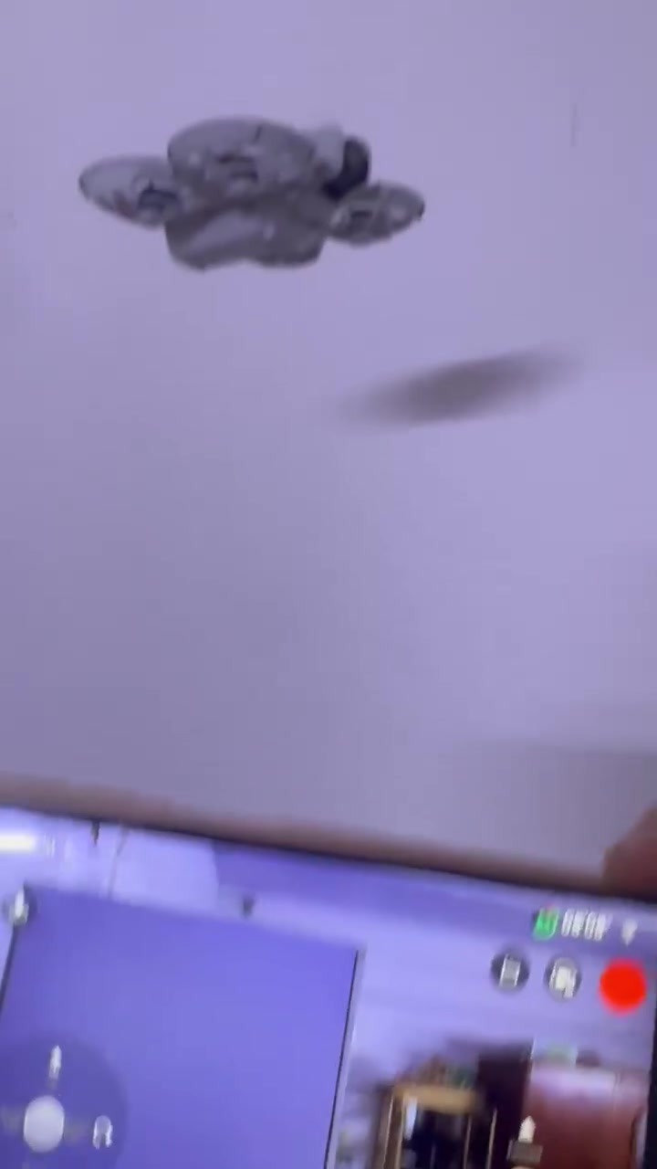 دالسلام عليكم حبايب للبيع DJI NEO سنكل درون وبطارية فقط استخدتم قليل جدا مشتغلة ساعة وحدة فقط بعدهة جديدة مكفولة من التصليح تكدر تستخدمهة بدون جوستك بالهاتف مثل مموضح بالفيديو
للاستفسار على السعر مراسلة خاص او اتصال على الرقم ***********
عنواني بغداد تجي تفحص وتاخذ وتشلع عيوني واذا تريد توصيل موجود هم تفحص كدام المندوب وتدفع الفلوس
