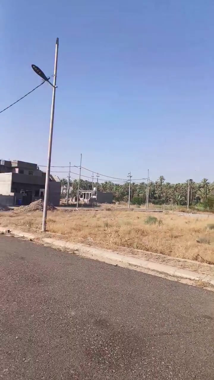 🏡 فرصة مميزة لامتلاك قطعة أرض في خانقين
📍 الموقع: ديالى – خانقين – خلف مسبح مرواري
🔹 المساحة: 165 م²
🔹 الواجهة: 10 م
🔹 النزال: 15 م
🔹 نوع السند: طابو زراعي
✅ المنطقة مخدومة بالكامل:
شارع مُبلط
شبكة ماء
مجاري
💰 السعر المطلوب: 36 مليون دينار
🤝 قابل للتفاوض مع الجادين فقط
📞 للاستفسار والتواصل: ***********
لا تضيع الفرصة... موقع مميز وسعر قابل للتفاوض.
