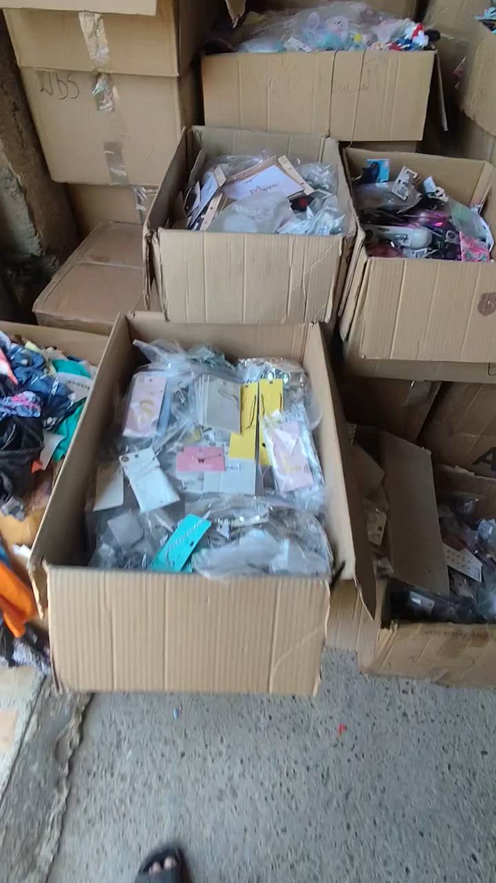 الاكسسوارات الألمانية بتصوير اليوم 15/6
جمال البضاعة


**إذا كنت صاحب هذا الإعلان وتريد حذفه لأي سبب، رجاءا أرسل رسالة إلى الدعم الفني**