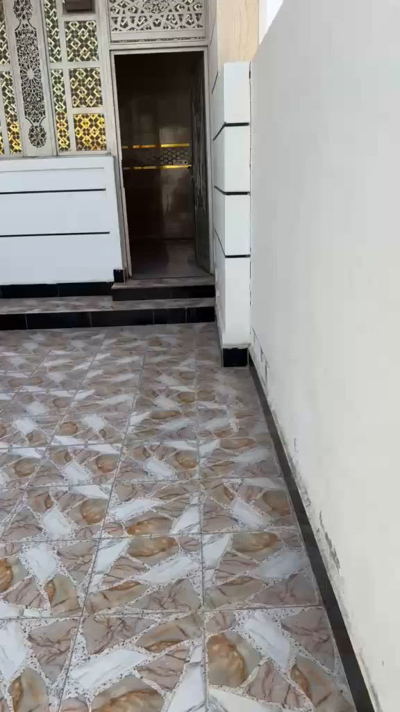 بيت لليجار
الخمسه كيلو يم مجمع عمر الراوي
بيت استقبال ومطبخ صاله واسعه وحمام خارجي وداخلي وغرف نوم عدد اثنين قفل مالته 450


**إذا كنت صاحب هذا الإعلان وتريد حذفه لأي سبب، رجاءا أرسل رسالة إلى الدعم الفني**