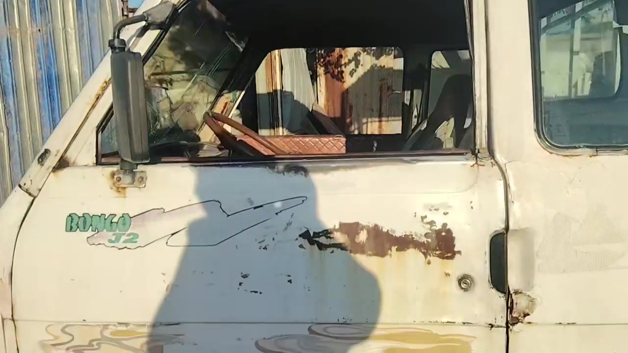 سلام عليكم عديه ثنين كايات زركه ٩٥ والبيظه ٩٦ البيع مكاني بغداد الحسينيه رشديه *********** ماتواجدعله الفيس فط تصال وتساب وحده ٤٠ زركه والبيظه  ٣٧ وشراي يتصل ودل
