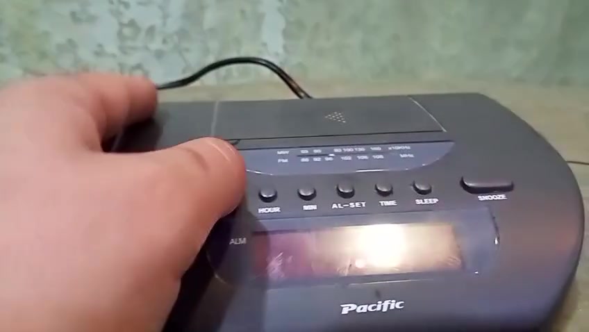 السعر 16 مع التوصيل
راديو مكتبي fm+mw
شغال بالكامل كل الشرح بالفيديو
للأتصال ***********
