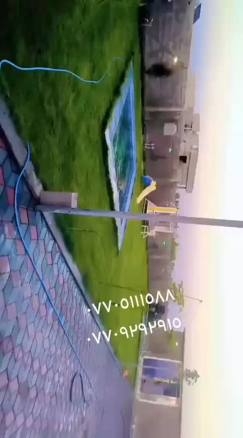 سلام عليكم مزرعه للبيع ٤٧٠ متر حي بدر خلف ملعب خماسي مسافه يحتوي المزرعه على مسبح وحد قة وبناية كلش حلو فقط ب٤٠ مليون للاستفسار ***********
