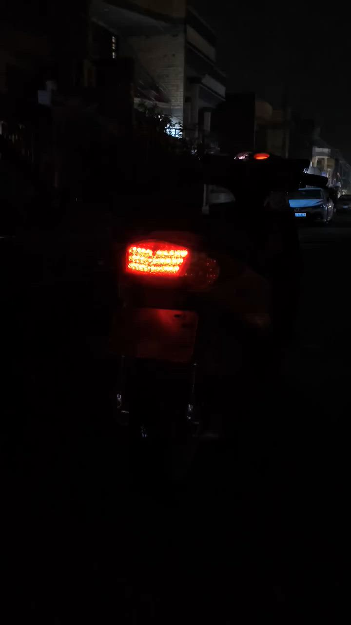 سلام عليكم شباب بك لايت خلفي مال فحل لد اصلي فول نضافه شوفت عينكم وكله شغال  فيشه بلاديه
*********** رقمي هذا بي واتساب 
سلام عليكم شباب بك لايت خلفي مال فحل لد اصلي فول نضافه شوفت عينكم وكله شغال  فيشه بلاديه
