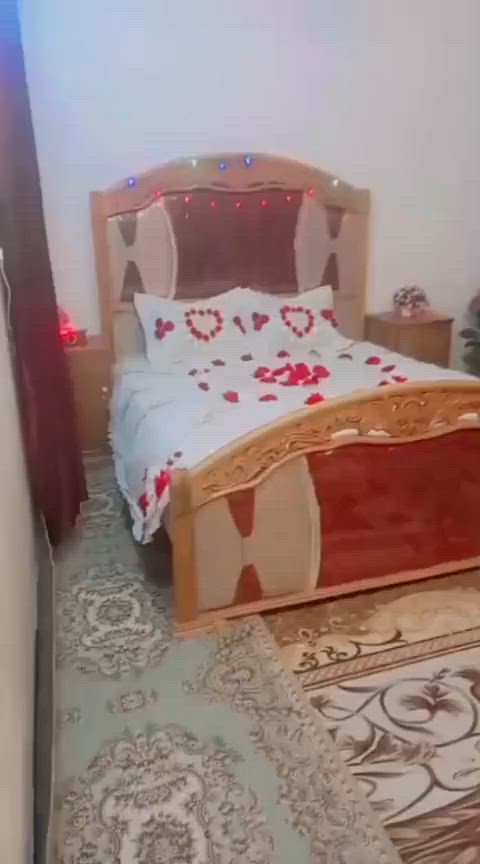 السلام عليكم غرفه اخشاب صاج  للبيع مكاني بغداد

 حسينيه مال راشديه 
 سعره 900وبيه مجال ***********
