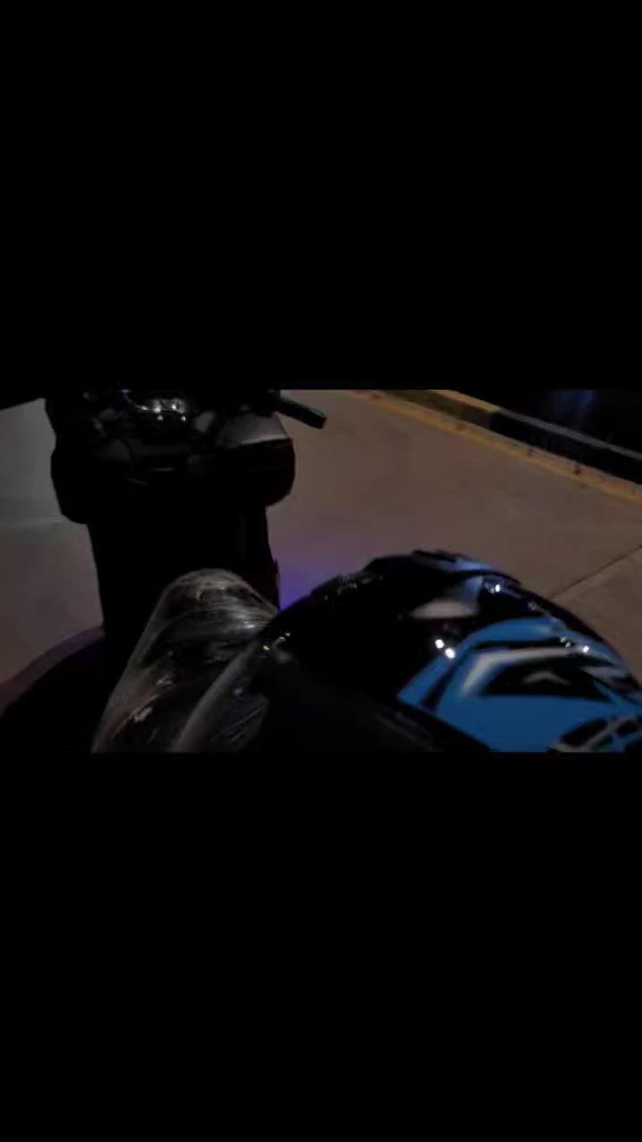 سڵاوی خوایگەورەتان لێبێت
ماتۆڕی کاواساکی kawasaki ماجێستا ی ئەسڵی بۆ فرۆشتن هەموو شتێک لە ڤیدیۆکە باسکراوە بەڕێزان  نوکەدەرزیم لێ نەپەڕاندووە سعر و مواسەفاتی هەمووی تیایە هەرکەس ویستی لە خزمەتیام شوێن سلێمانی هەرکەس ویستی ئەتوانێ چات بکا تکایە مەڵێن سعر لە کۆمێنت لەڤیدیۆکە باسم کردووە 
#Admin


**إذا كنت صاحب هذا الإعلان وتريد حذفه لأي سبب، رجاءا أرسل رسالة إلى الدعم الفني**