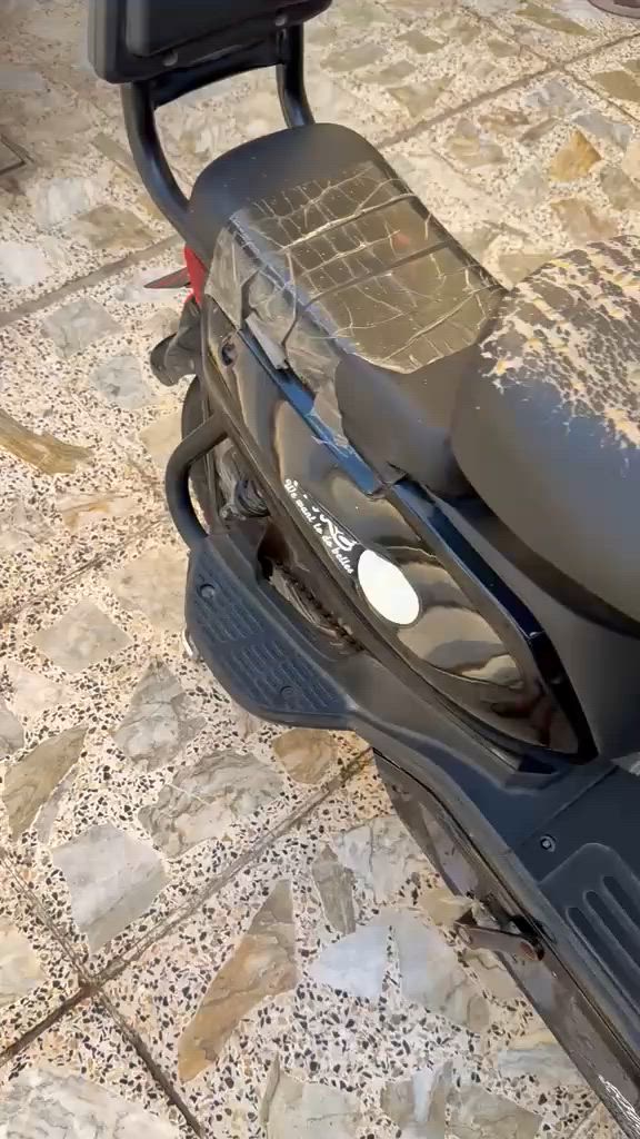 سلام عليكم دراجه شحن البيع الاستفسار على رقم *********** بي واتساب هذا وهذا بي راصيد ٠٧٧٢١٧٠٨٠٤
