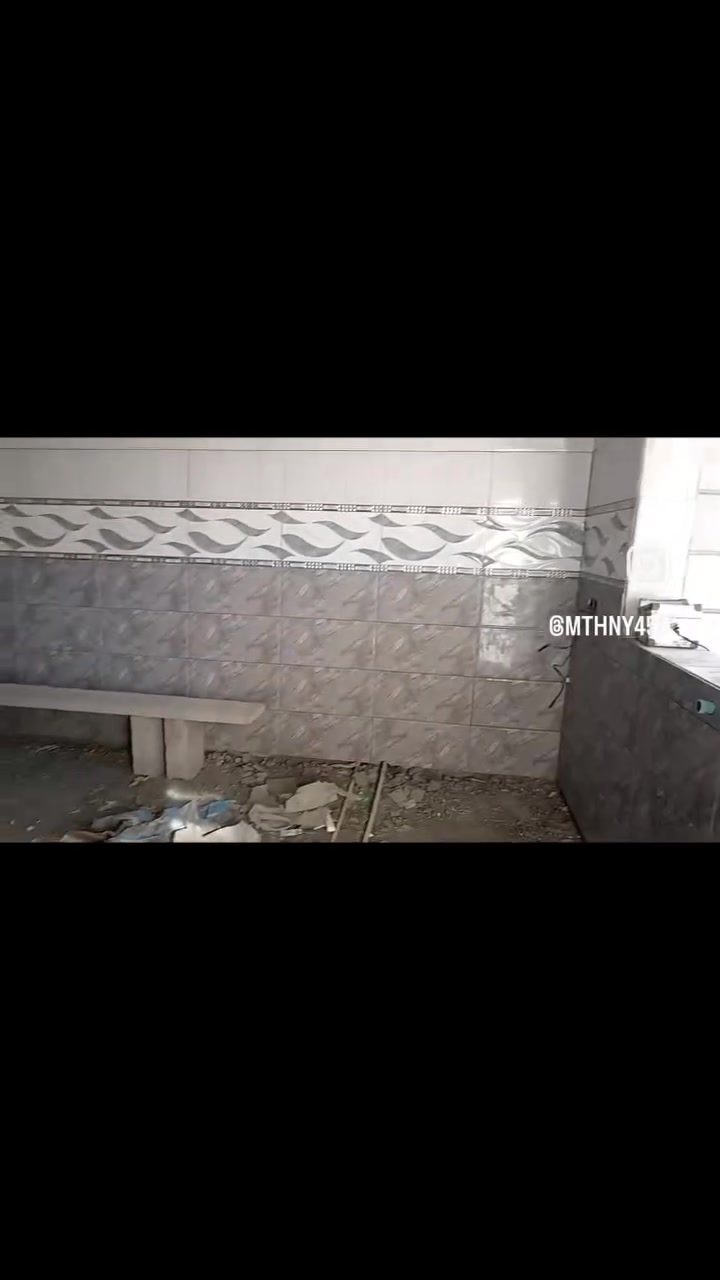 سلام عليكم اسطه سيراميك متفرغ حاليا***********
