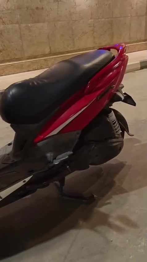 سلام عليكم 
دراجة gtr الدراجة صارله اسبوع من نازله رامبة 
الدراجه ناعمه وكفرات نضيفه 
مكاني بغداد البياع 
السعر مليون و 275 
هاذ رقمي *********** بي واتساب

