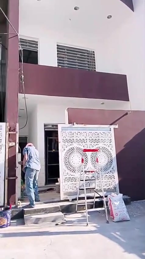 السلام عليكم ورحمة الله وبركاته كادر لباخين جر وسقل و طلس وكوبلنات وصب ارضيه واتس وفوان***********
