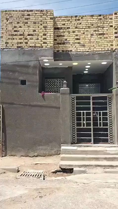 السلام عليكم بيت 100متر رقم للبيع
حي الشهداء  معامله كامله  باسمك صاحب البيت
 

السعر 68وبيه مجال  للتواصل ***********او واتساب
