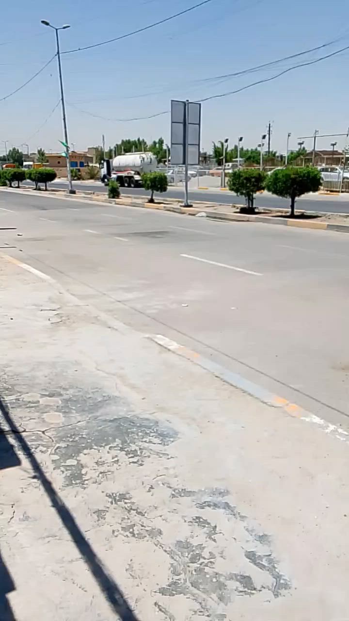بيت لايجار بي صاله 5في3 وغرفه 4في4 بيت صغير ع شارع مكان حريه دولعي مقابيل معارض ***********

