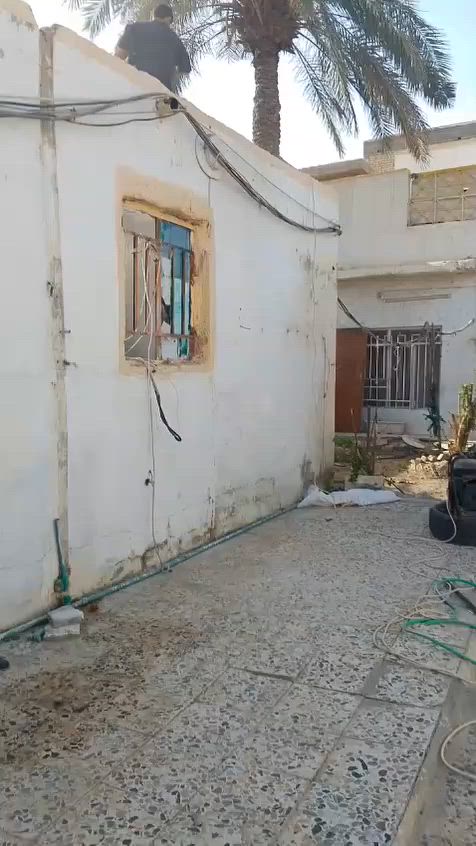 السلام عليكم يوجد لدينا كادر تفليش البيوت و قص الرباطات و قلع الراضي وتگشير الجذران كافه انواع التفليش با انسب السعار بغداد فقط ***********
