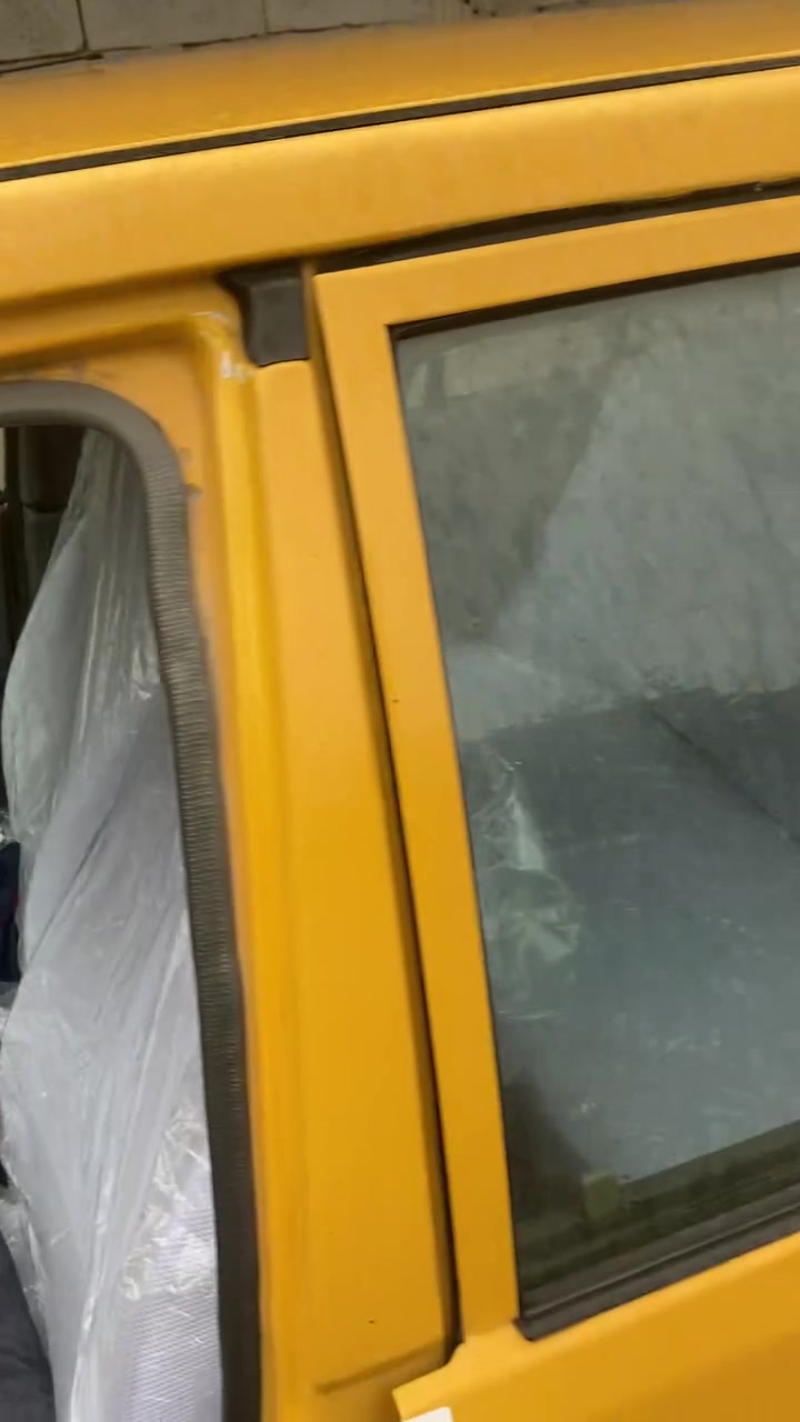 سايبا موديل 2015 
رقم بغداد انكليزي 
شواصي نضيفه  بس واحد منهن بي فطر قليل
مكينه بيها تبخير 
سياره بسمي  
مكانها بغداد الكرخ 
السعر 28وبيها مجال قليل 
***********

