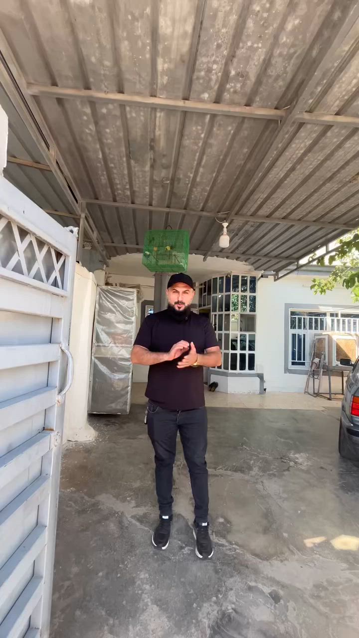 خانویەكی185مەترلەگەڕەكی سەرچنارنزیك بازاڕەكەی سەرچنار
***********
***********
***********
***********
بيت185متر في منطقةسرجنارقرب سوق سرجنار
