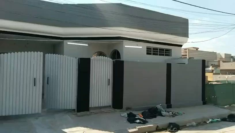 بيت للايجار للايجار حي الانتصار شارع 30 قرب جامع خديجه ١٢٥ متر يتكون البيت من غرفتين نوم وهول واستقبال ومطبخ ومشتملات بدل الايجار 175 للاستفسار الاتصال على الرقم التالي 
***********  وتساب
*********** 📲📲
