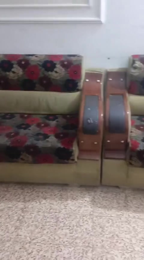سلام عليكم قنفات للبيع ثقيل السعر 30 بيه مجال ***********
