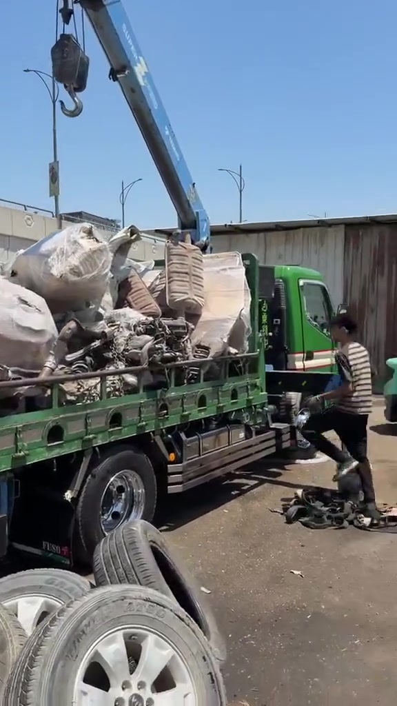 السلام عليكم
محلات بغداد عنوان بغداد مدينة الصدر 
يوجد خدمة توصيل 

***********
***********
***********
واتساب
