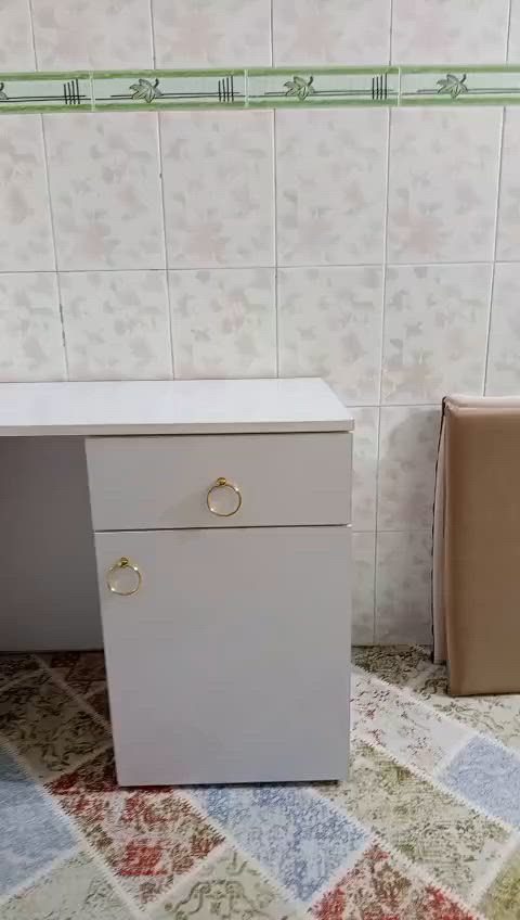 مێزی خوێندن به‌ كردن دراوه‌ به‌ باشترین جۆری دار كه‌م به‌كار هاتووه‌ ٨٠هه‌زار له‌ خه‌لیفان


**إذا كنت صاحب هذا الإعلان وتريد حذفه لأي سبب، رجاءا أرسل رسالة إلى الدعم الفني**