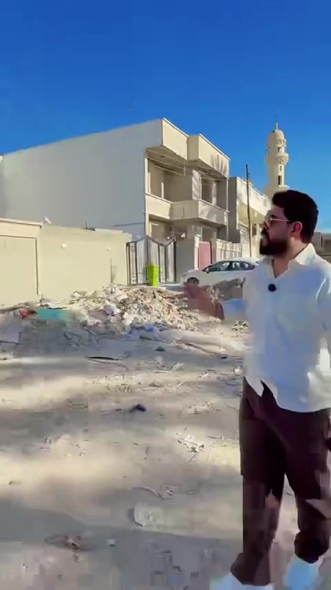 يالله ..السلام عليكم اليوم جايبلكم بيتن مقابيل جزيرة بغداد السياحية شارع الكردي بالبداية عرض الشارع 18 متر التفاصل داخل الفيديو للاستفسار اكثر  ***********
