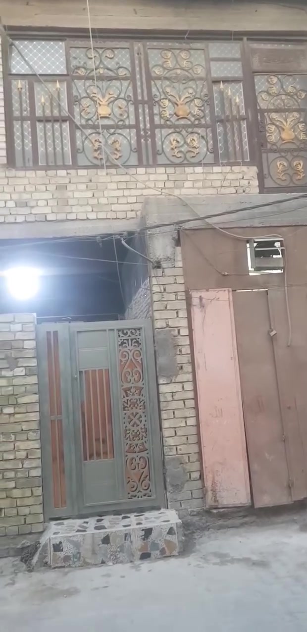 سلام عليكم دارللبيع ١٠٠متر طابقين شعله دوانم زراعي شارع حيدر حلاق ستفسار على هذ رقم ***********
