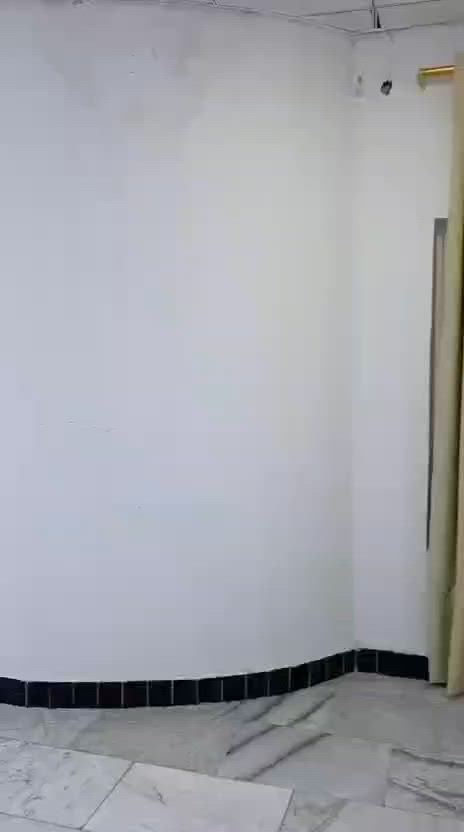للايجار  شقه ياسين خريبط قرب سما سنتر غرفتين وصاله مطبخ حمامات درج مشترك وي شقه ثانيه جواهم بيت الايجار شامل ماء وكهرباء 500 سكن عوائل صغيره فقط قفل  *********** الايجار قفل ٥٠٠ شامل ماء والكهرباء 
سكن عوائل فقط
