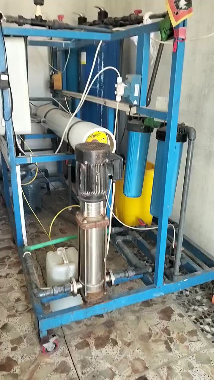 محطة مياه آرو للبيع ام المتر ماطورات إيطالية وياها تانكيات عدد 2 ام الـ5000 لتر للتواصل *********** نقص بيها امبرين + بطل واسط النعمانيه
