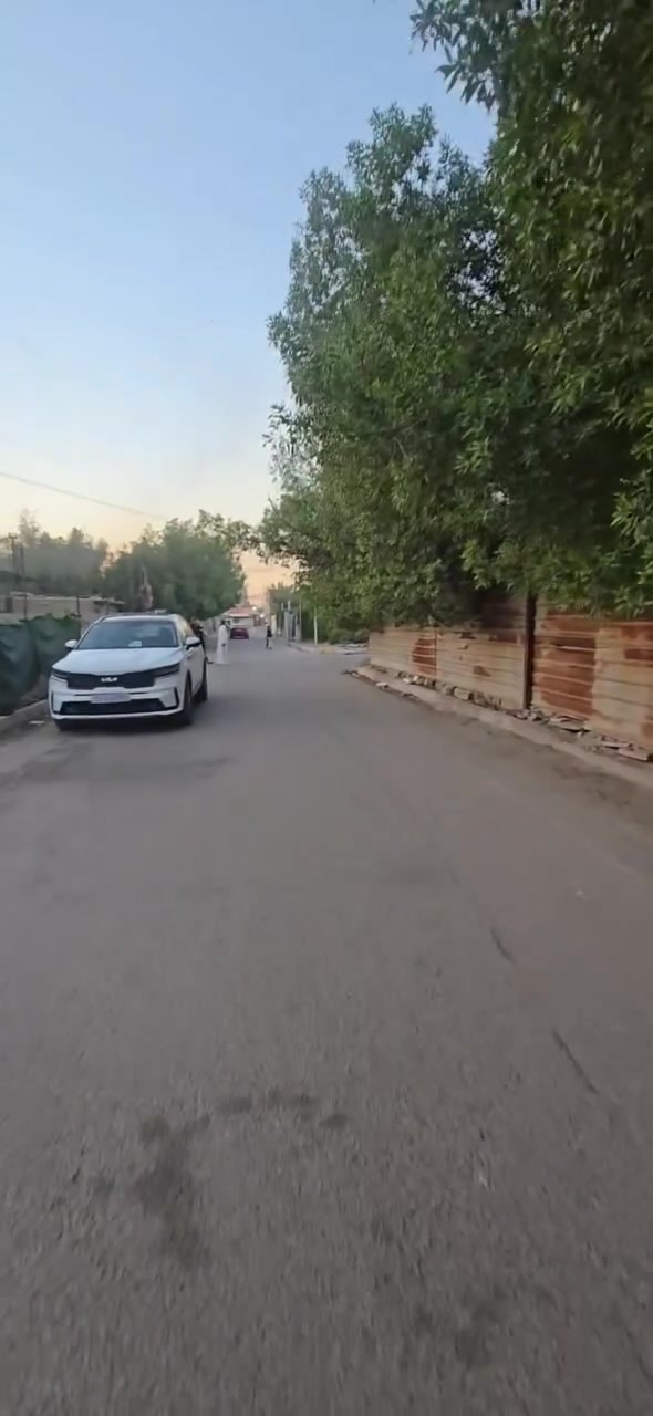 قطعة أرض للبيع 
بغداد الزعفرانيه حي الزهور 
  ركن على ثلاث شوارع 
المساحة الكليه 250متر  
و 12.5
نزال 20
***********
