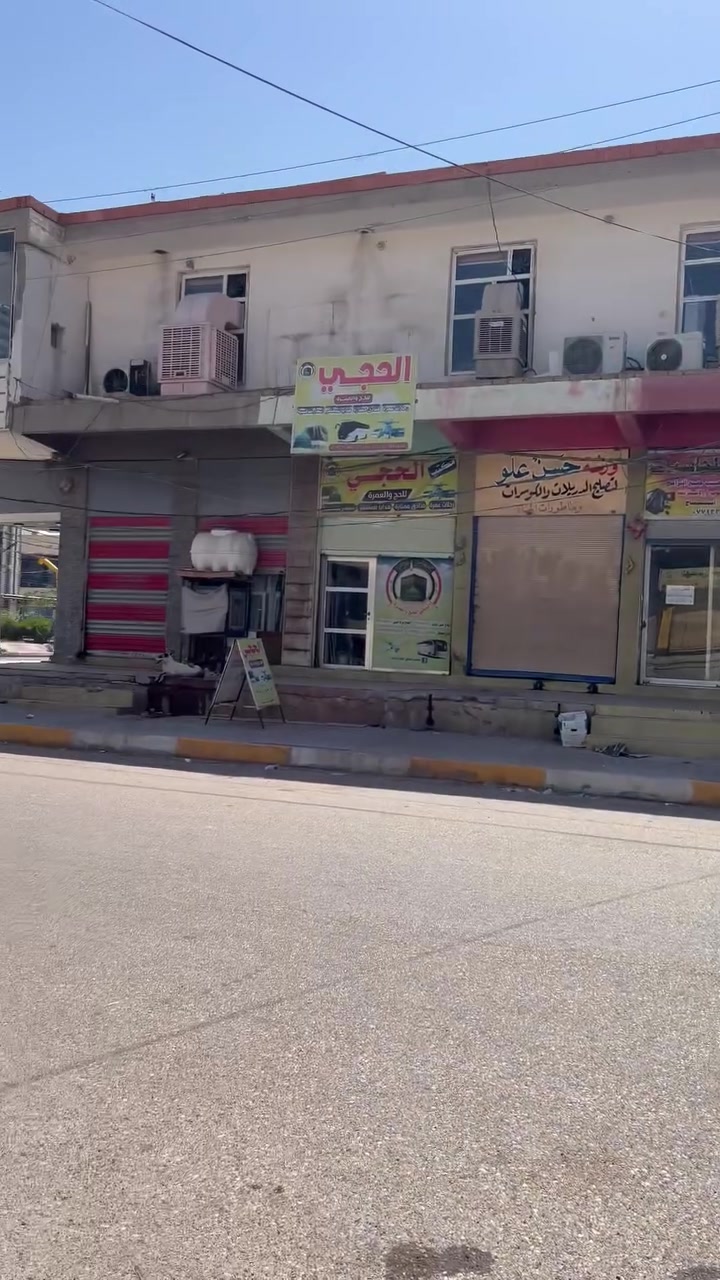 __محل للبيع مع الرفوف او بدون _
موقع ممتاز  حي  المعليمن عمارة ناهده /ثالث محل ع شارع حي المعليمن سعر مناسب //للتواصل خاص او ***********
