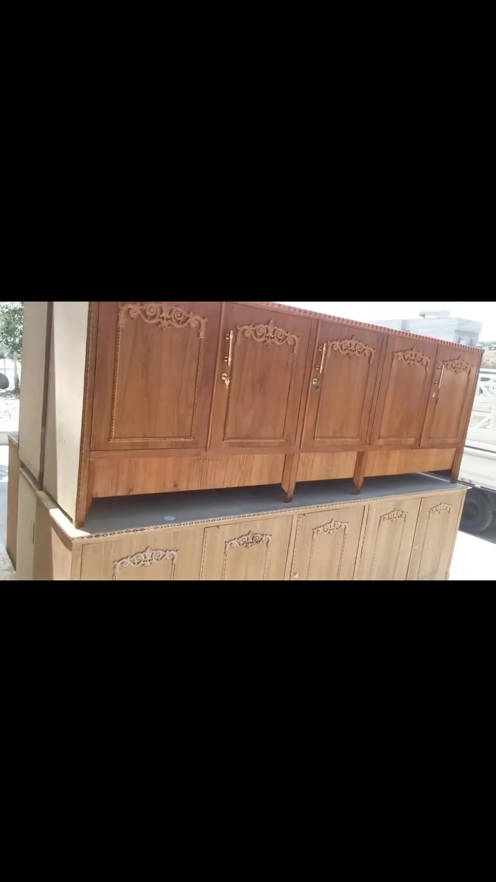 مناميه خمس ابواب 3امتار جديد المصبوغه 110بيه مجال وغير مصبوغه 135بيه مجال حي الانتصار شارع 30قرب المركز ***********بي وتساب
