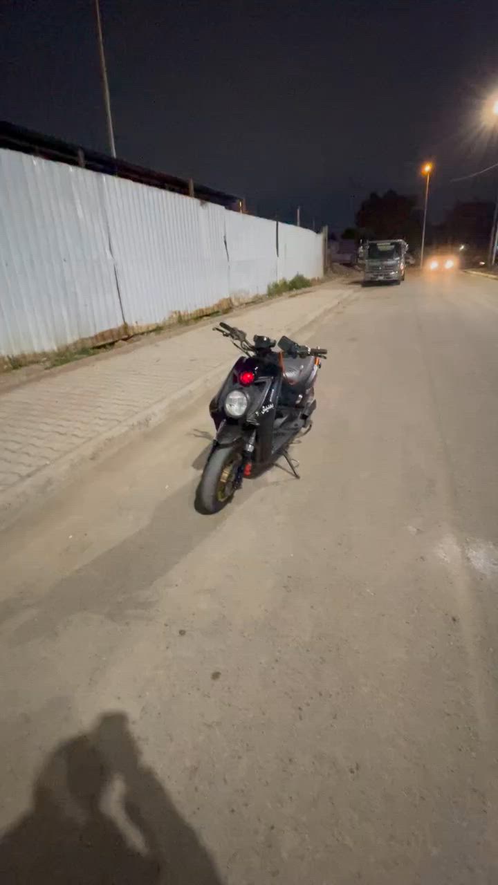 السلام عليكم من رخصت الااادمن دراجه للبيع سكنس جبلي الدراجه بلاديه من التاير للتاير برغي ممفتوح بلمكينه الدراجه حلوه ومرتبه يرادلها شويه ترتيب علا فراغك الدراجه بواحد وبيها مجال ***********اتصال فقط وتساب
