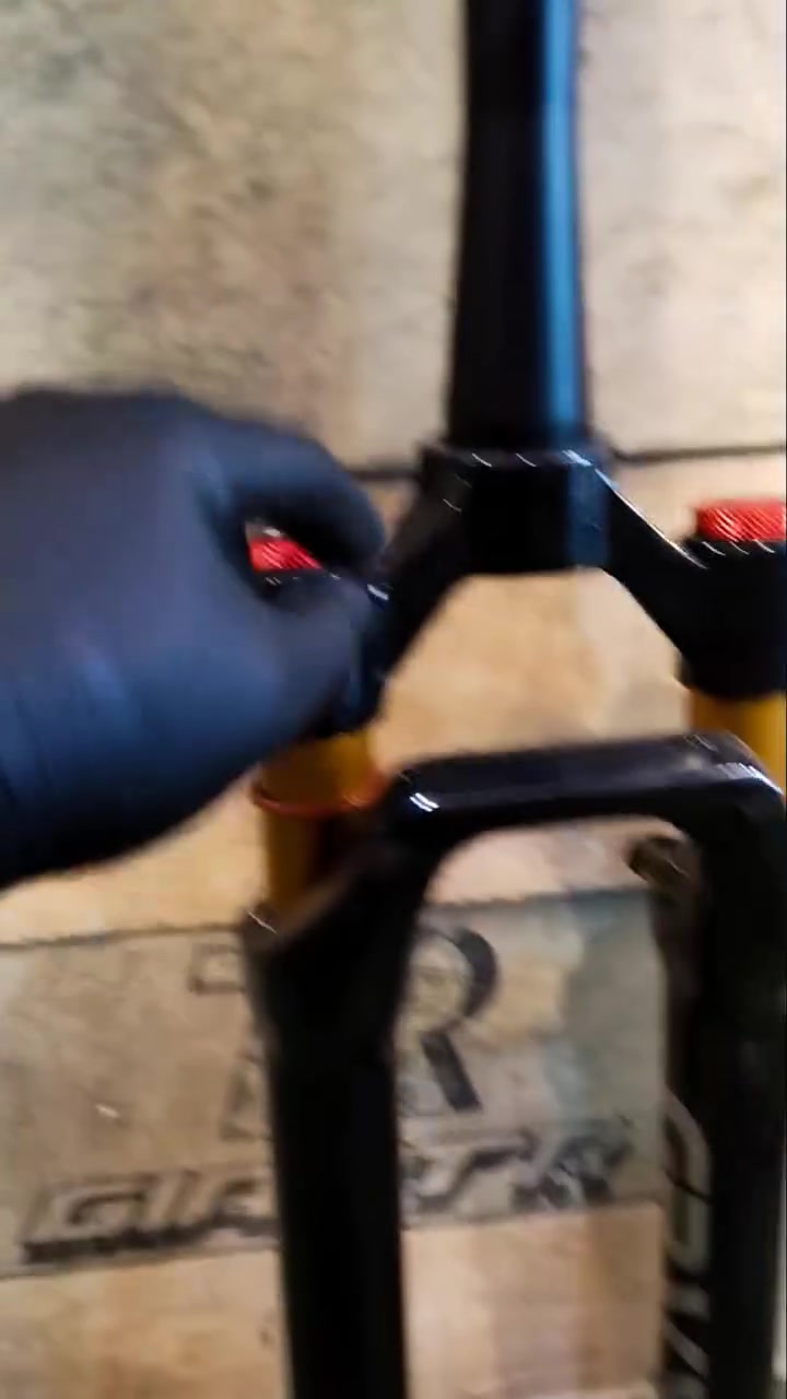 🤯 ما شاء الله لا قوة إلا بالله العلي العظيم 🤯

تم بعون الله وفضله وصول دبلات دراجات هوائية

هذا الفديو خاص بدبلات الدراجات الهوائيه

#جاينت_تي_أر_لاتحتار #متجر_معتمد_2018
#خبرة_اكثر_من_10_سنوات
#غايتنا_خدمتكم_لأقصى_الحدود
#كل_مايحتاجه_الدراج_في_مكان_واحد
#أصنع_قصتك_مع_جاينت_تي_أر

®️ Giant T.R -  Bicycles and Accessories . 🚴‍♂️

🔴العنوان : بغداد / نفق الشرطه / مقابل المشاتل / مجمع الدراجات الهوائيه  . 

🔴للأتصال و الاستفسار :  
*********** 📲
*********** 📲

🔴 توصيل : بغداد + المحافظات ( مركز + اطراف ) . 

لسنا الوحيدون ... لكننا بكم الأفضل ان شاء الله ♥️

🥇🥇🥇🥇🥇🥇🥇🥇🥇🥇🥇🥇🥇🥇🥇🥇
