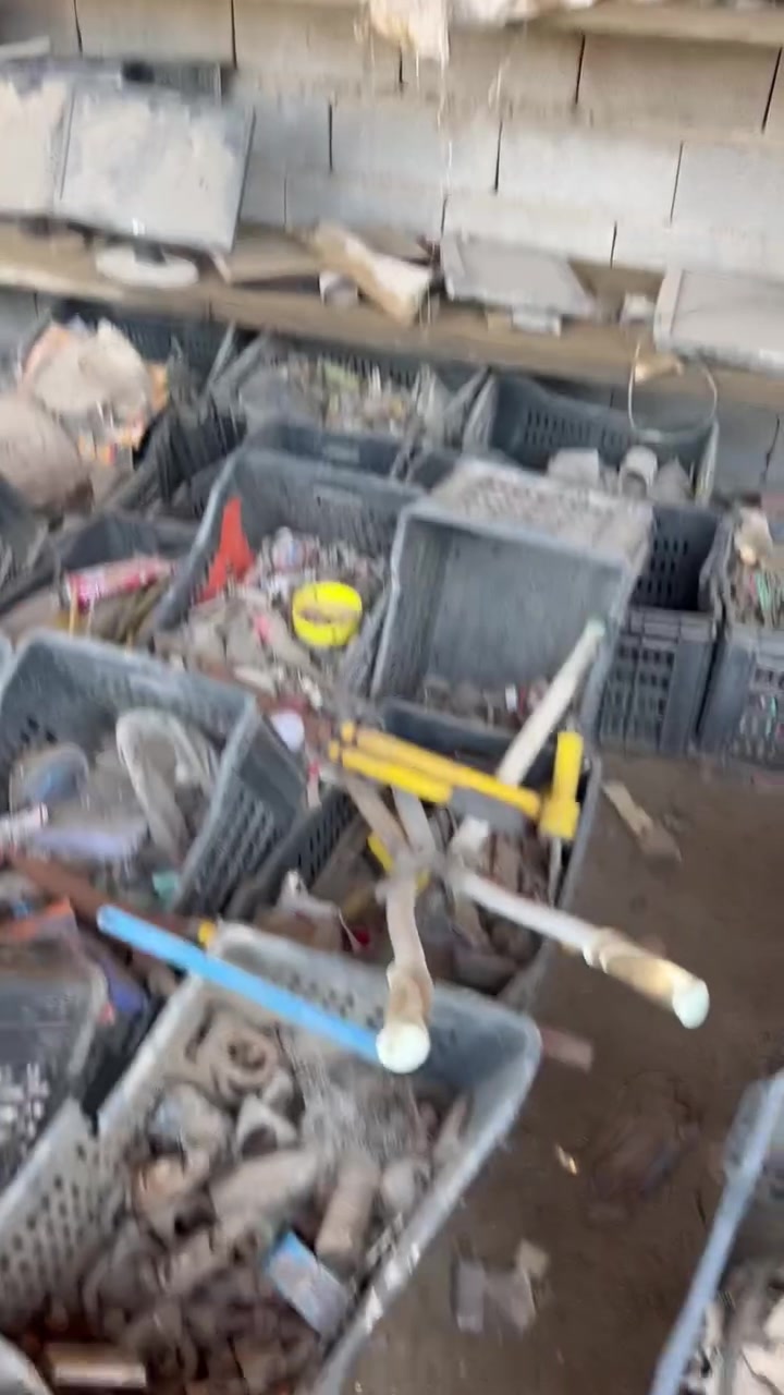 سلام عليكم غراض مال مزاد البيع بيهن سبالت بيهن عتيك بيهن موايطير كهربائيات بيع شلع مكاني بغداد رقم ***********
