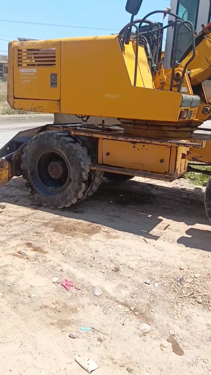 ***********التفاصيل اربيل وبيها حصه كاز الحفاره لف هير حجم جك همر 850 سعر دفترين 10 وبيها مجال الحفاره بسمي وشرط تحويل
