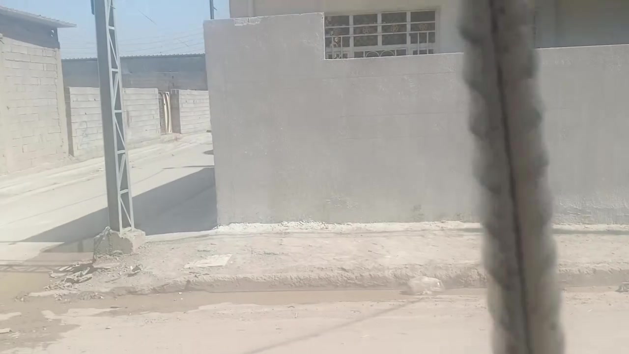 السلام عليكم بيت واقع حال المساحه 100متر مربع 10*10المكان الرشاد شارع التانكي السعر 65 الاستفسار ***********
