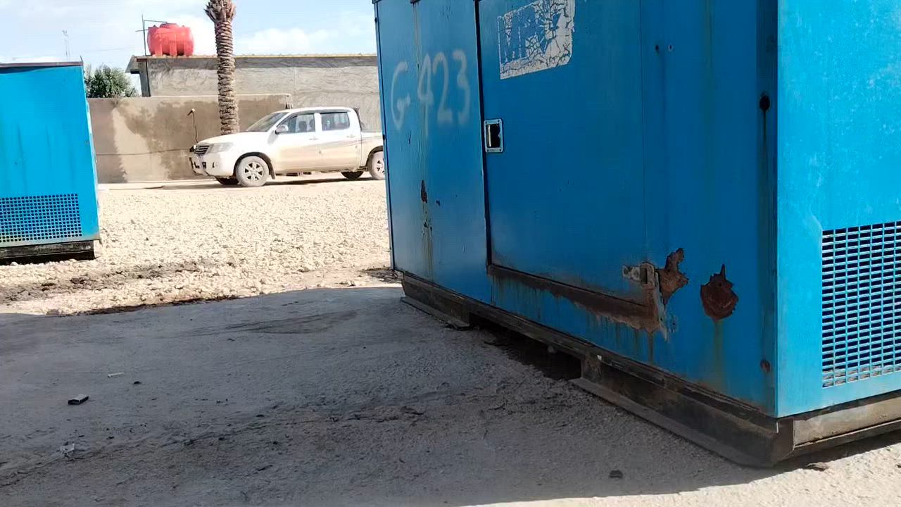 للبيع لستر بتر ١٧ونصف كي في كاتم ١٠٠بال١٠٠ ***********
